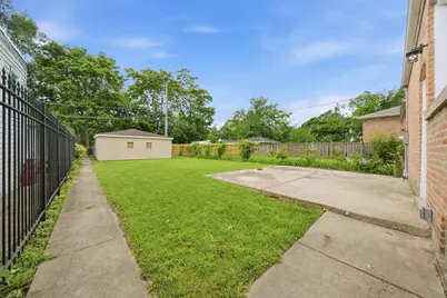 701 W 116th Street, Chicago, IL 60628 - Photo 17