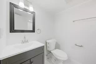 701 W 116th St, Chicago, IL 60628 - Photo 15