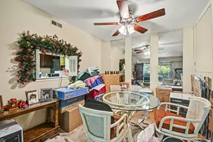 740 Saint Andrews Ln, Crystal Lake, IL 60014 - Photo 5