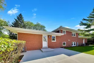 910 E Kimber Ln, Arlington Heights, IL 60005 - Photo 31
