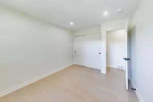 910 E Kimber Ln, Arlington Heights, IL 60005 - Photo 19