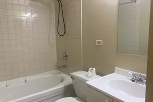 2319 E 70th Pl, Chicago, IL 60649 - Photo 19