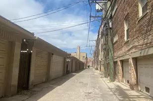 2319 E 70th Pl, Chicago, IL 60649 - Photo 27