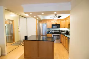 1340 N Dearborn Pkwy, Chicago, IL 60610 - Photo 7