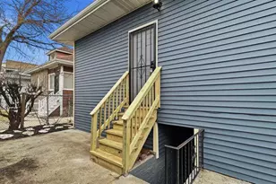 7724 S Chappel Ave, Chicago, IL 60649 - Photo 17