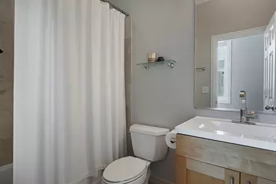 3634 N Fremont Street #4, Chicago, IL 60613 - Photo 9