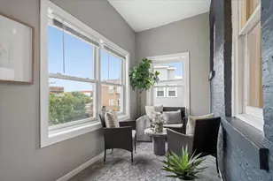823 W Belle Plaine Ave, Chicago, IL 60613 - Photo 23