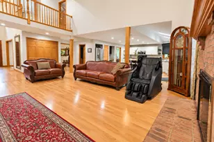 1263 Williamsburg Ln, Crystal Lake, IL 60014 - Photo 7