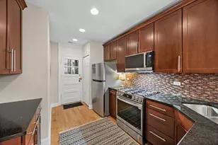 344 S Maple Ave, Oak Park, IL 60302 - Photo 9