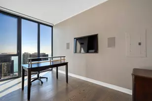 225 N Columbus Dr, Chicago, IL 60601 - Photo 19