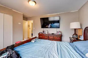 18010 Olympia Dr, Country Club Hills, IL 60478 - Photo 11
