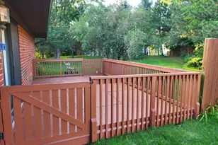 142 Virginia Ct, Streamwood, IL 60107 - Photo 3