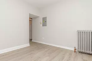 2722 W Rosemont Ave, Chicago, IL 60659 - Photo 3