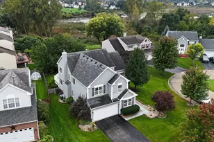 107 Acorn Ct, Round Lake Beach, IL 60073 - Photo 5