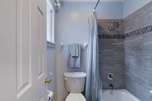 107 Acorn Ct, Round Lake Beach, IL 60073 - Photo 37
