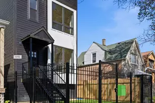 904 N Trumbull Ave, Chicago, IL 60651 - Photo 1