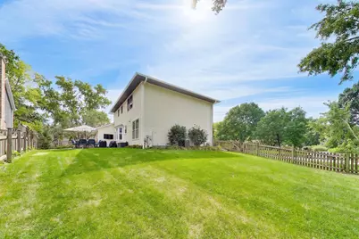 925 Hidden Lake Road, Naperville, IL 60565 - Photo 29