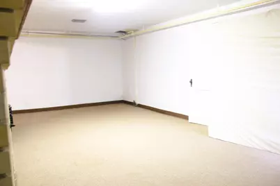 1351 W Lincoln Boulevard, Freeport, IL 61032 - Photo 23