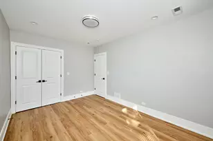5800 N Maplewood Ave, Chicago, IL 60659 - Photo 13