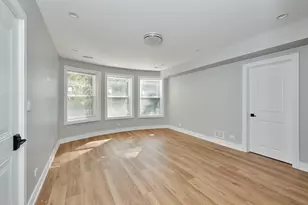 5800 N Maplewood Ave, Chicago, IL 60659 - Photo 3