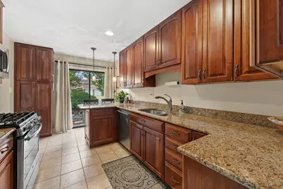 1232 Reading Court, Wheaton, IL 60189 - Photo 5
