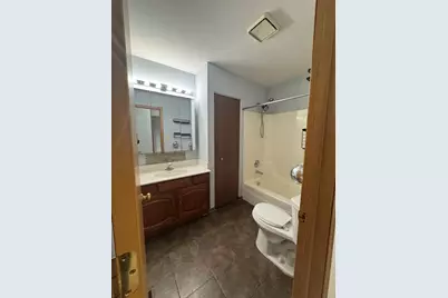 33 Buchanan Lane, Streamwood, IL 60107 - Photo 19