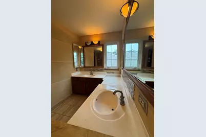 33 Buchanan Lane, Streamwood, IL 60107 - Photo 13