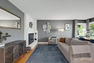 715 Crest St, Wheaton, IL 60189 - Photo 3