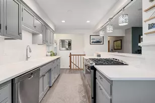 715 Crest St, Wheaton, IL 60189 - Photo 9