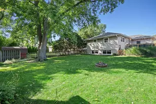 715 Crest St, Wheaton, IL 60189 - Photo 29