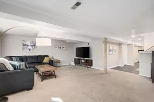 715 Crest St, Wheaton, IL 60189 - Photo 19