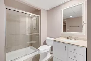 1540 Hillcrest Ln, Woodridge, IL 60517 - Photo 35