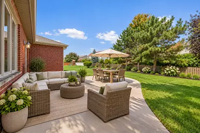 1540 Hillcrest Lane, Woodridge, IL 60517 - Photo 37