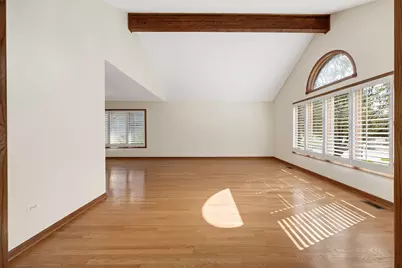 1540 Hillcrest Lane, Woodridge, IL 60517 - Photo 5