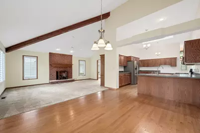 1540 Hillcrest Lane, Woodridge, IL 60517 - Photo 15