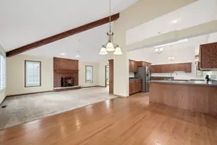 1540 Hillcrest Ln, Woodridge, IL 60517 - Photo 15