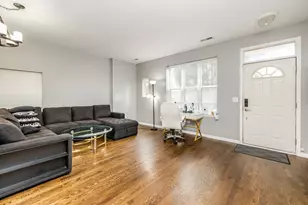 811 S Kedzie Ave, Chicago, IL 60612 - Photo 3