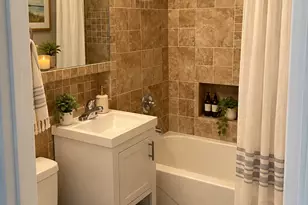 1087 Leahy Cir E, Des Plaines, IL 60016 - Photo 7