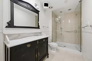 919 N La Salle Dr, Chicago, IL 60610 - Photo 31