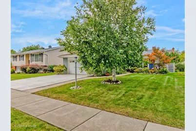 760 Madelyn Drive, Des Plaines, IL 60016 - Photo 3