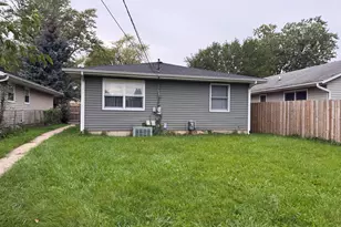 1807 Joanna Ave, Zion, IL 60099 - Photo 3