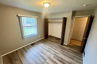 1807 Joanna Ave, Zion, IL 60099 - Photo 11