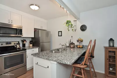 824 Wiltshire Drive #1, McHenry, IL 60050 - Photo 5
