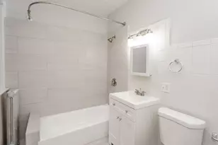 6911 S Paxton Ave, Chicago, IL 60649 - Photo 11