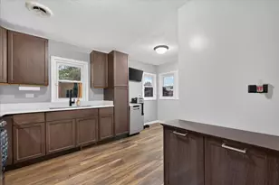 8001 Neenah Ave, Burbank, IL 60459 - Photo 7
