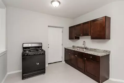 6915 S Paxton Avenue #1, Chicago, IL 60649 - Photo 5