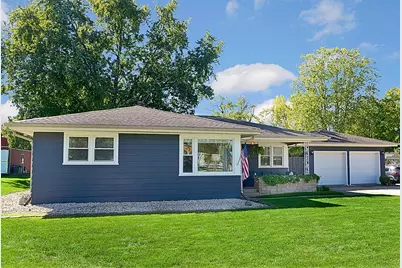 413 Hillside Avenue, Ottawa, IL 61350 - Photo 1