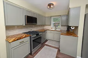 413 Hillside Ave, Ottawa, IL 61350 - Photo 5
