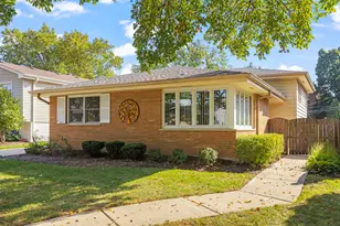 162 E Jackson St, Elmhurst, IL 60126 - Photo 1
