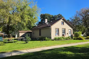301 W Blackman St, Harvard, IL 60033 - Photo 17